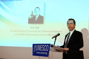 联合国教科文组织助理总干事Eric Falt致辞